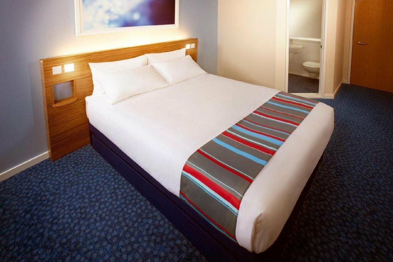 Travelodge Cardiff M4 Extérieur photo